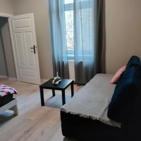 Ceglana Kamienica Nad Wisla *